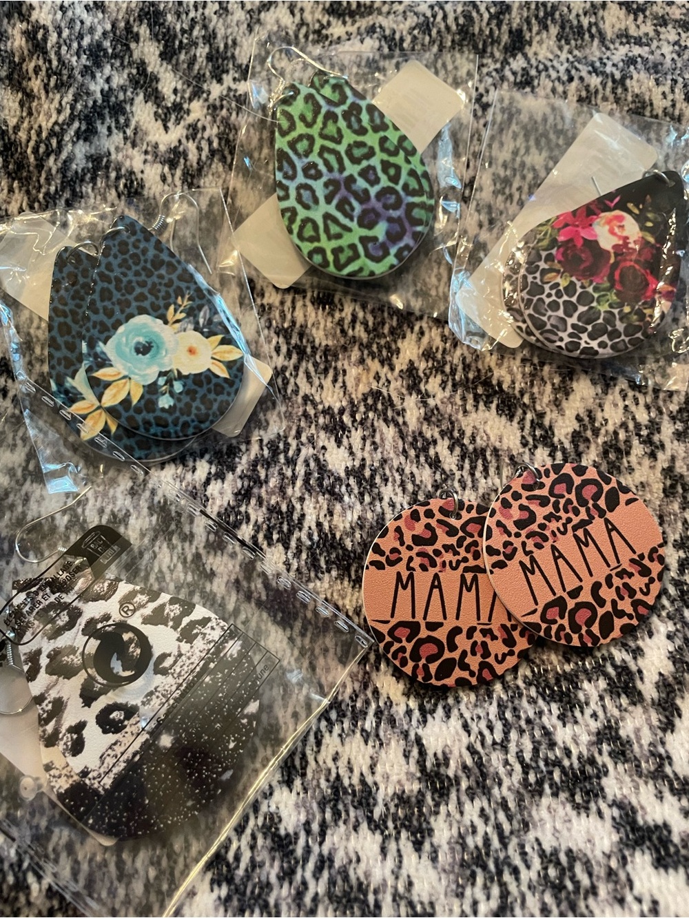 Earring lot